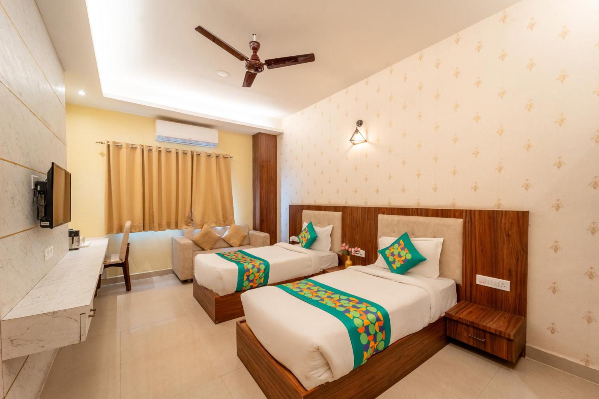 Treebo Premium Zorba Hotel Bhopal Bagian luar foto