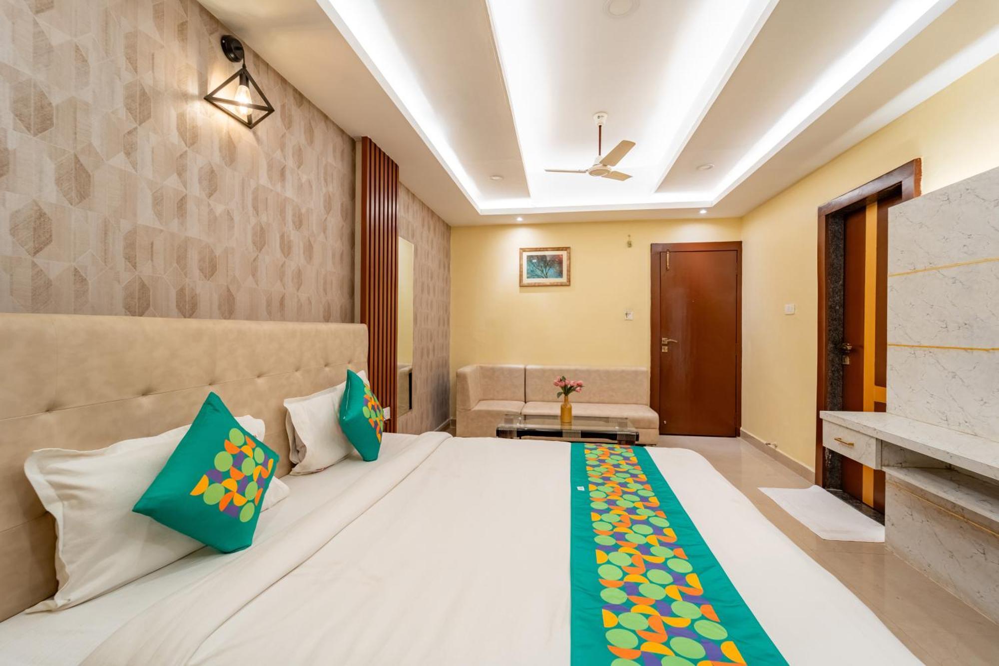 Treebo Premium Zorba Hotel Bhopal Bagian luar foto
